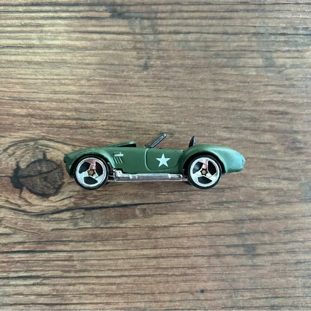 Mattel Hot Wheels Shelby Cobra Green